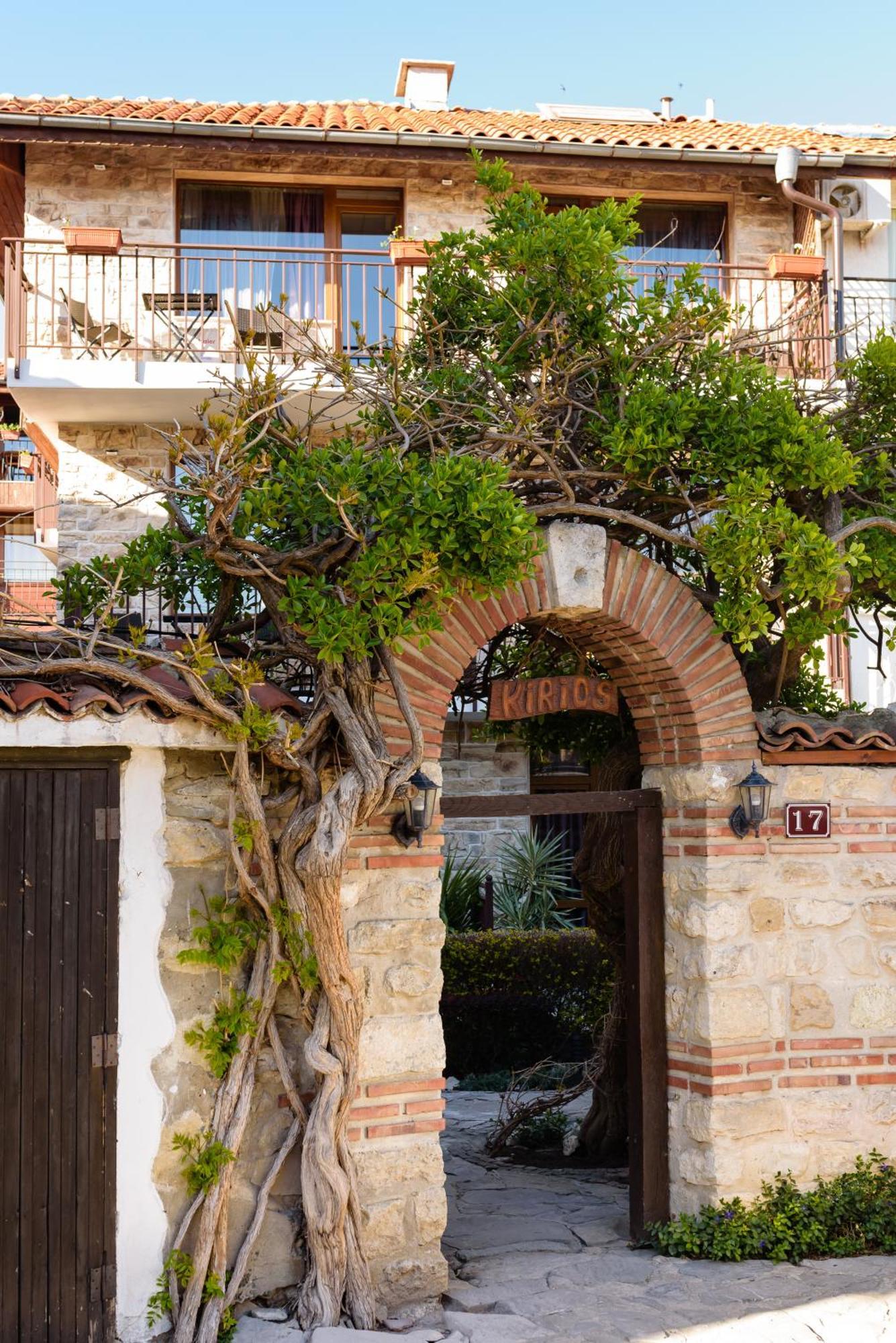 Kirios Hotel Nesebar Ngoại thất bức ảnh